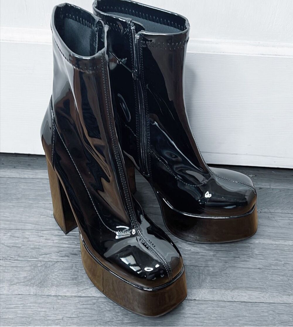 Princess Polly LIBBY PLATFORM Sock Boots BLACK Patent Size 9 New